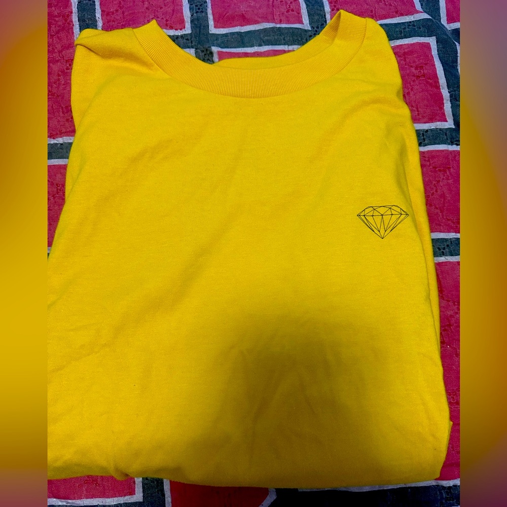 Yellow diamond T-shirt